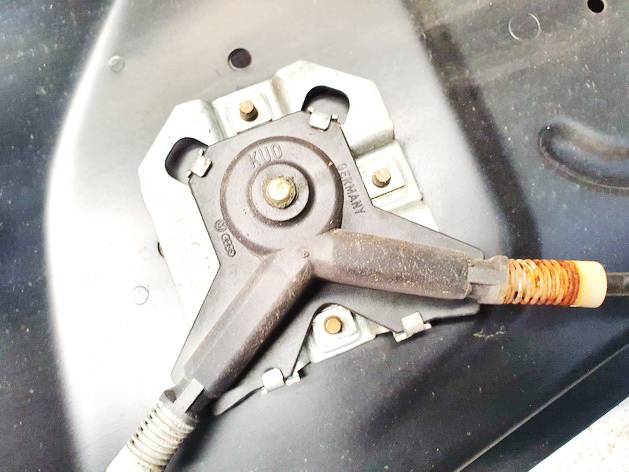 Audi 100 1987 Duru lango pakelejas P.D. - Thumbnail 2