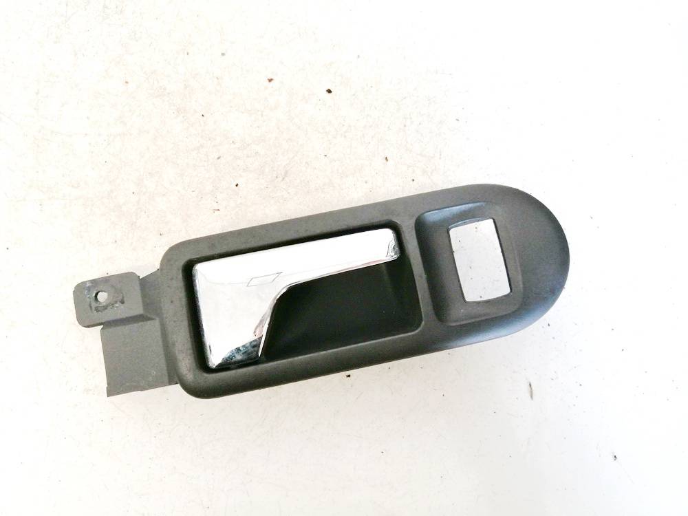 3B1837114 Volkswagen Passat 2005 Wewnętrzna klamka drzwi - PRZEDNIE PRAWE