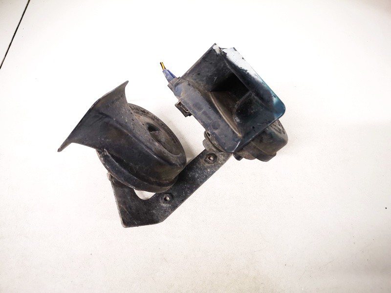 E20092018 Audi A4 1995 Horn Siren - Thumbnail 2