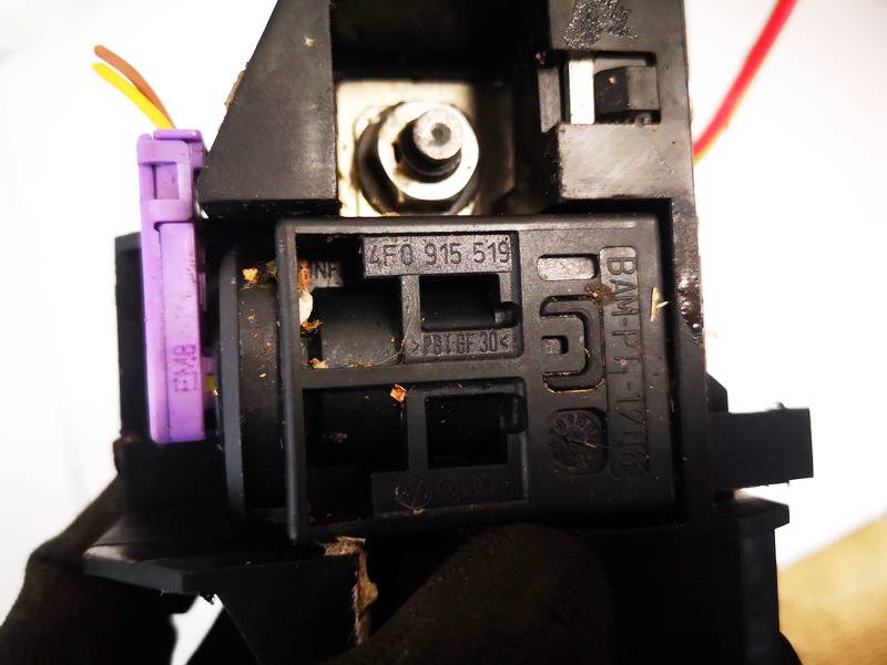 4F0915519 Audi TT 2008 Akumuliatoriaus klemas (kontaktai) - Thumbnail 3