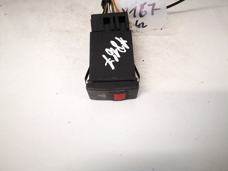 8D0941509C Audi A4 1997 Hazard switch