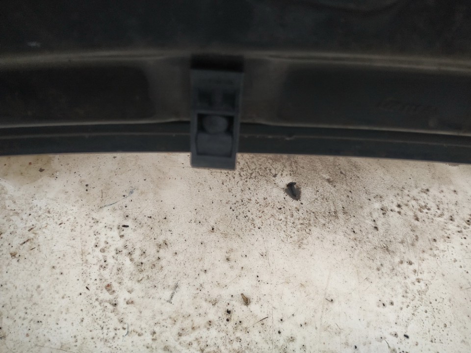 Volkswagen Bora 2002 Dysza spryskiwacza przedniej szyby