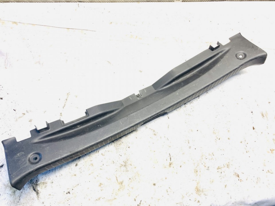 84992JD000 Nissan Qashqai 2009 Wykończenie wnętrza bagażnika w pobliżu zamka