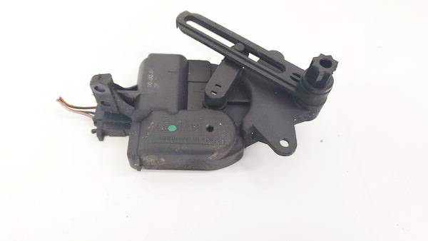 1J0907511 Volkswagen Bora 2001 Heater Vent Flap Control Actuator Motor