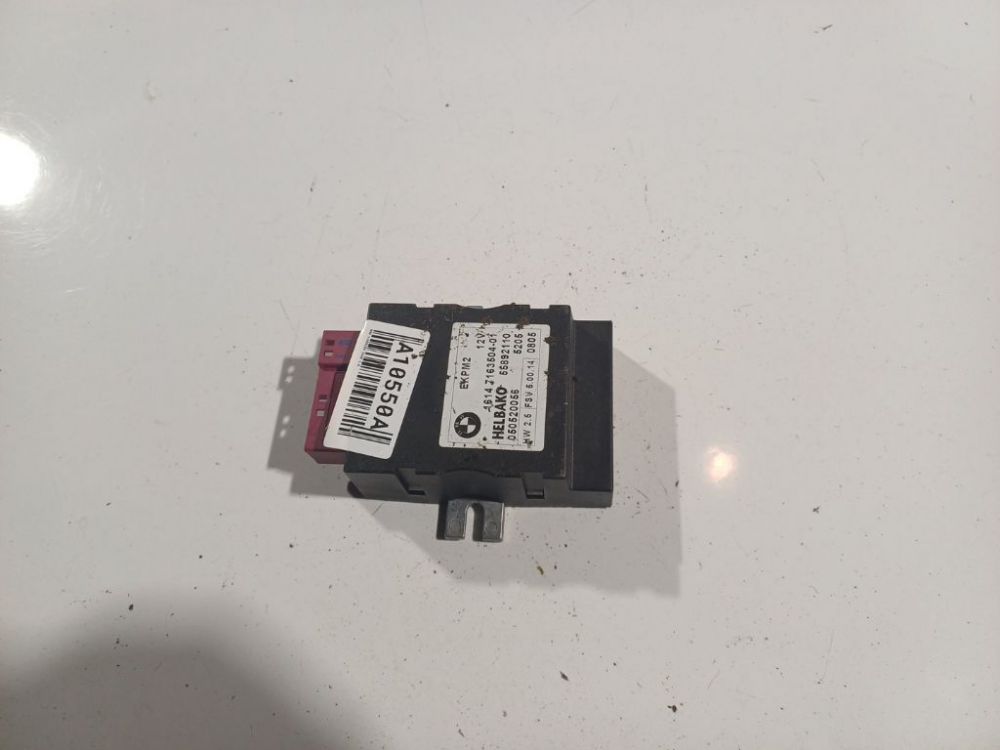 1614716350401 BMW 1-Series 2005 Other computers