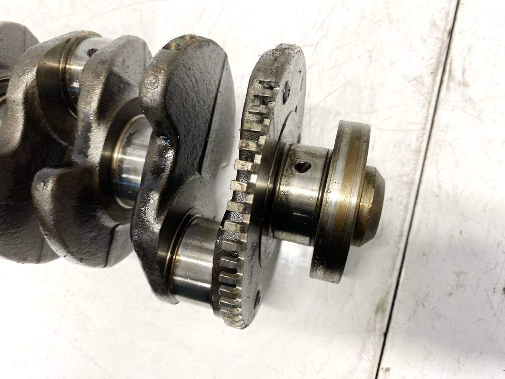 038105189B Volkswagen Passat 2000 Engine Crankshaft (Crank Shaft) - Thumbnail 3