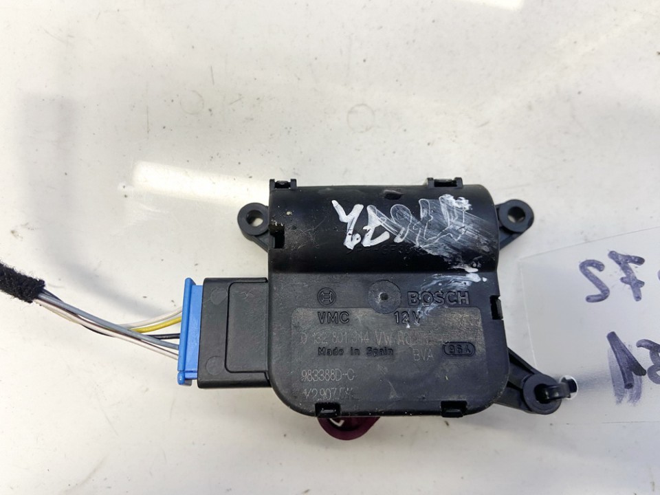 0132801344 Volkswagen Golf 2004 Heater Vent Flap Control Actuator Motor - Thumbnail 3