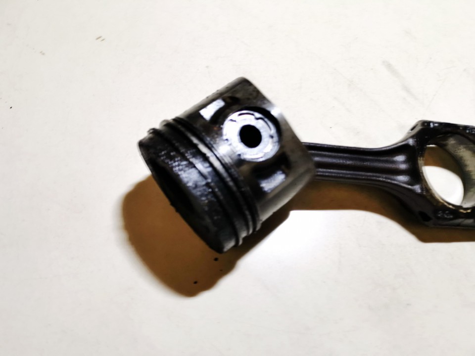 028H Audi A4 1996 Piston and Conrod (Connecting rod) - Thumbnail 2