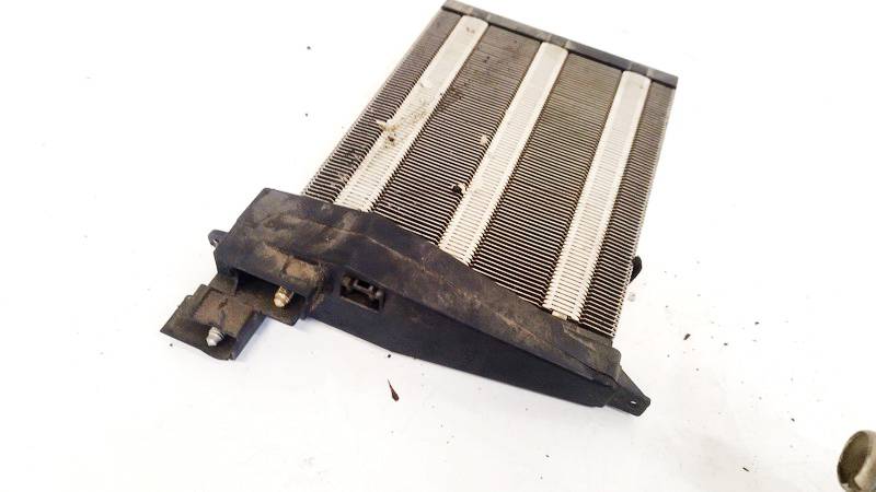 1K0963235E Volkswagen Passat 2006 Papildu elektriska salona sildītāja radiators