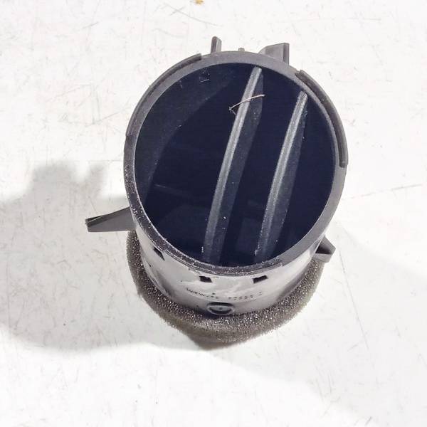 05506000 Mitsubishi Colt 2004 Salono oro groteles