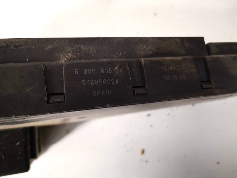 690661804 BMW 5-Series 2006 Fuse box - Thumbnail 3