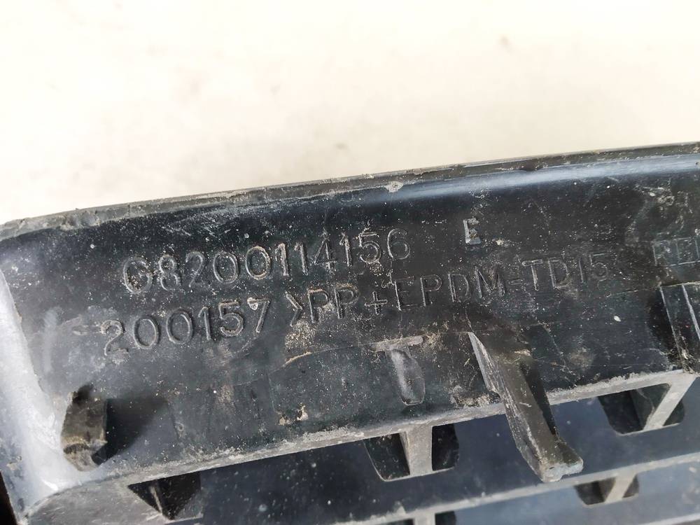 G8200114156 Renault Megane 2004 Fronthaubengitter - Thumbnail 3