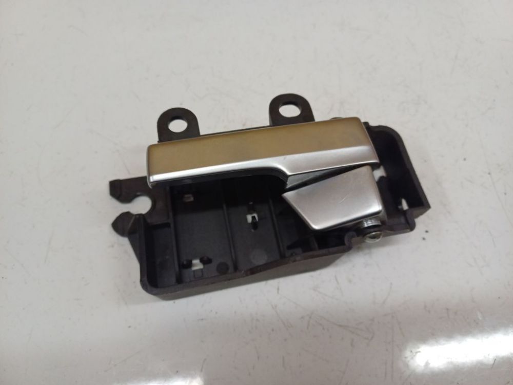 3M51R22601BB Ford Focus 2005 Door Handle Interior - FRONT LEFT