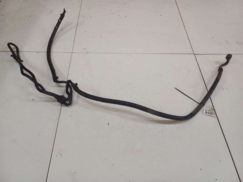 Volkswagen Passat 2005 Direction Assistée tuyau pipeline - Thumbnail 3