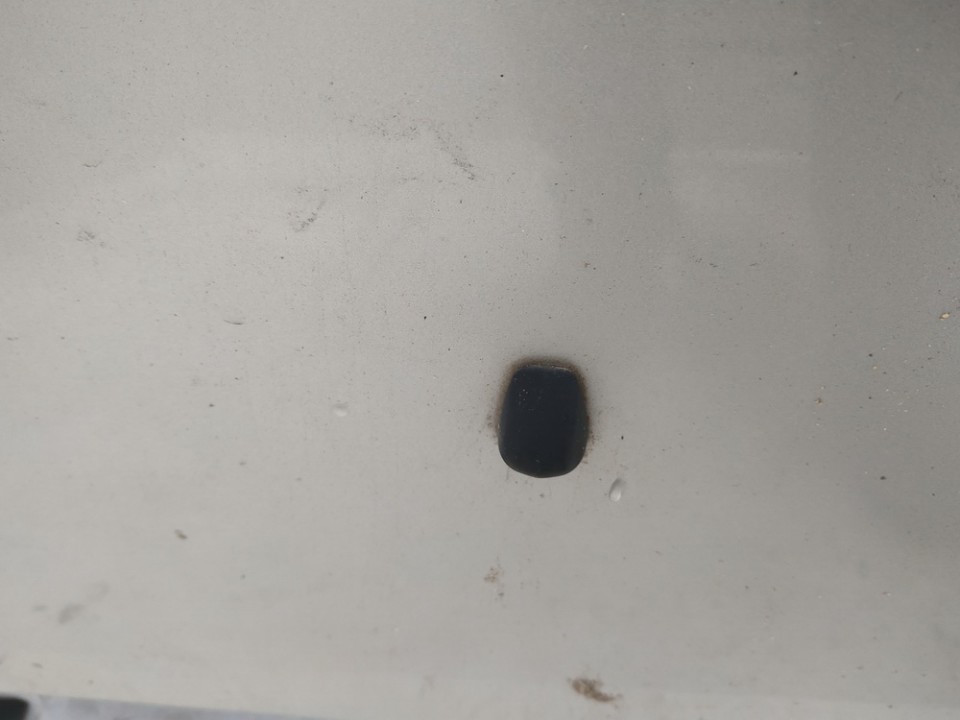 Mazda 5 2006 Dysza spryskiwacza przedniej szyby - Thumbnail 3