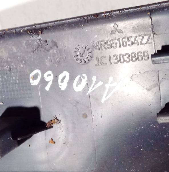 MR951654ZZ Mitsubishi Colt 2004 Interior trim - Thumbnail 3