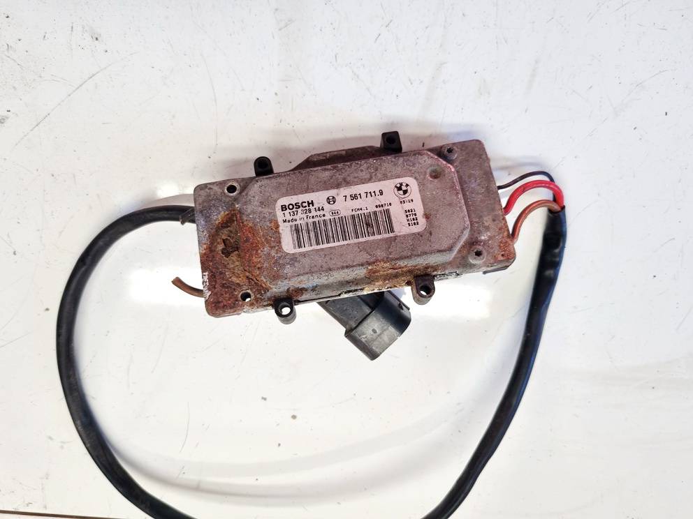 75617119 BMW 1-Series 2006 Blower Fan Regulator (Fan Control Switch Relay Module) - Thumbnail 3
