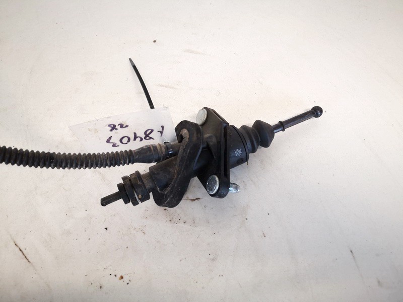 13112244 used Master clutch cylinder Opel Meriva 2004 1.7L 15EUR