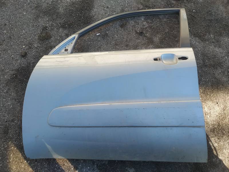 PILKOS Toyota RAV-4 2005 Durvis - PRIEKŠA PA KREISI