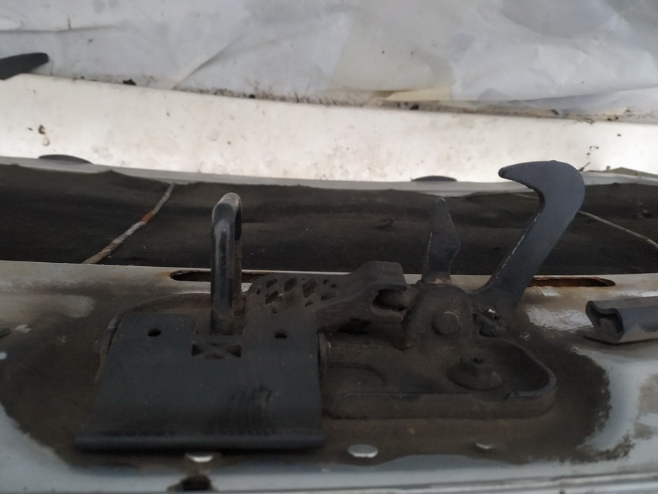 Volkswagen Touran 2003 Hood Lock - Hood Latch