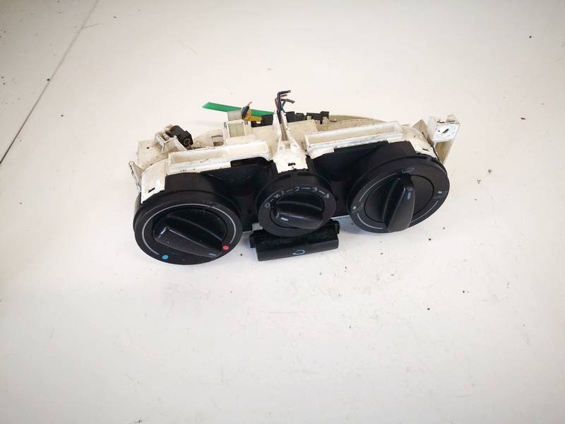 1J0819045F Volkswagen Golf 1998 Climate Control Panel (heater control switches)