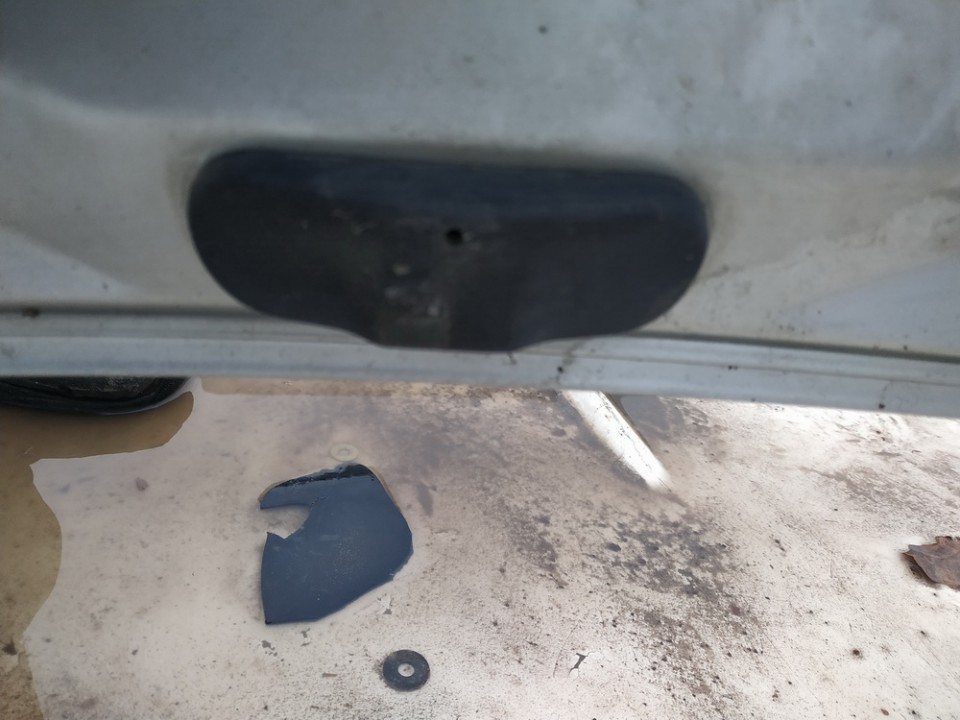 Volkswagen Touran 2003 Windscreen Washer Fluid Jet - Thumbnail 3