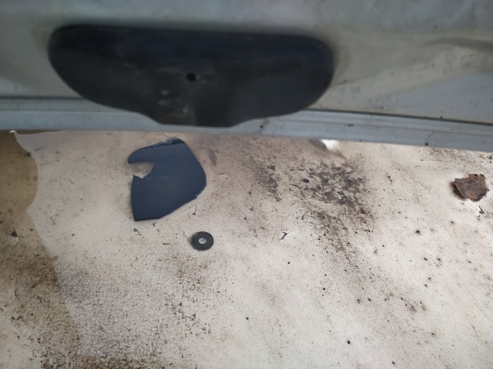 Volkswagen Touran 2003 Windscreen Washer Fluid Jet