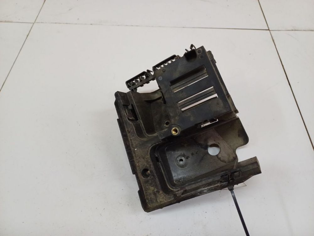 1K0907361B Seat Leon 2007 andere Halter