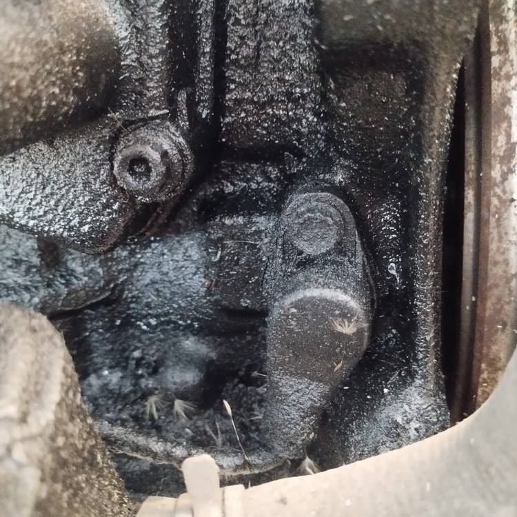 Audi A4 2001 Apatinis holo daviklis - Thumbnail 3