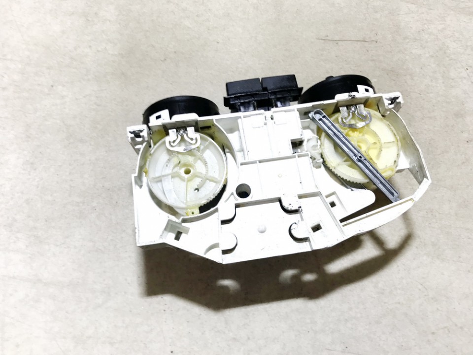 1J0819045F Volkswagen Bora 1999 Climate Control Panel (heater control switches) - Thumbnail 3