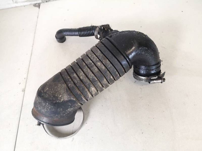 8D0129615J Volkswagen Passat 2000 Intake Hose (Air HOSE)(Air Pipe)