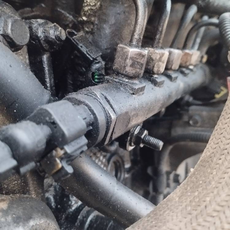 0445214056 Opel Zafira 2005 Szyna Wtryskiwaczy