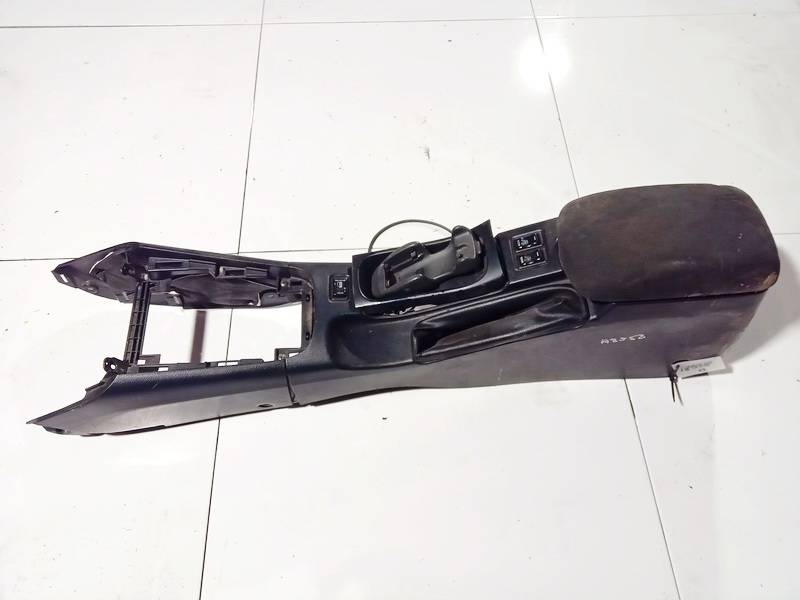 96911SV900 Nissan Primera 2003 Seat Armrest