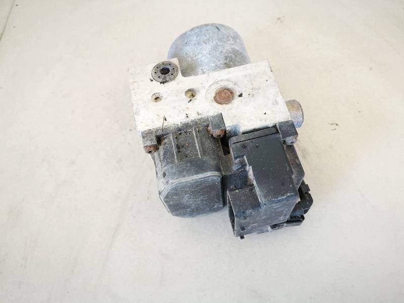 8E0614111AB Volkswagen Passat 1997 ABS Unit (ABS Brake Pump)