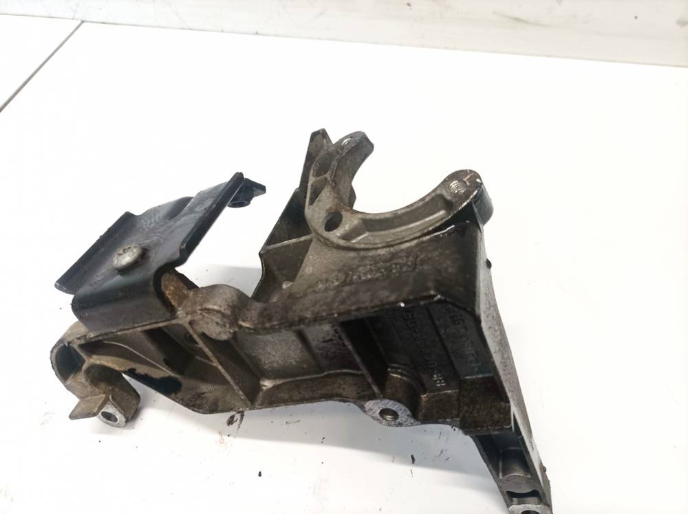 AV6Q9B470BB Volvo S60 2012 Engine Mount Bracket and Gearbox Mount Bracket - Thumbnail 3