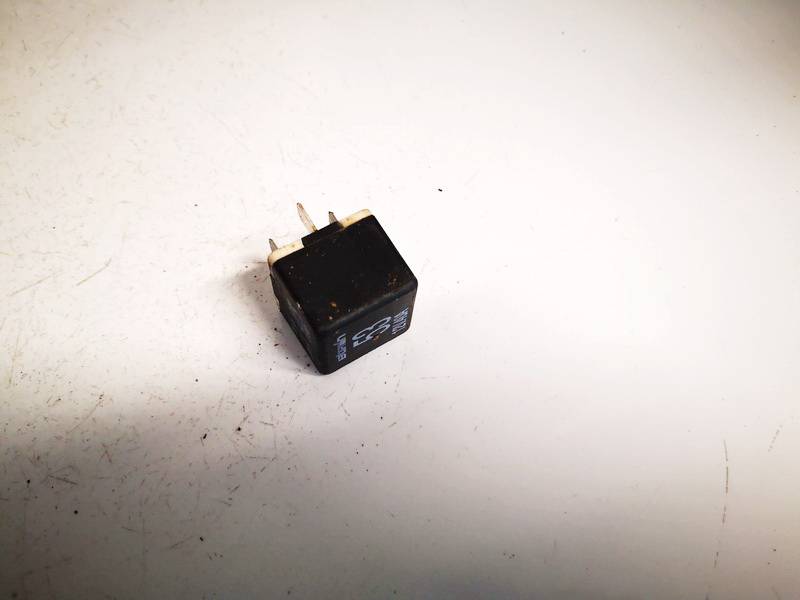 141951253B Volkswagen Passat 2005 RELÉ PARA AUTOMÓVIL - Thumbnail 3