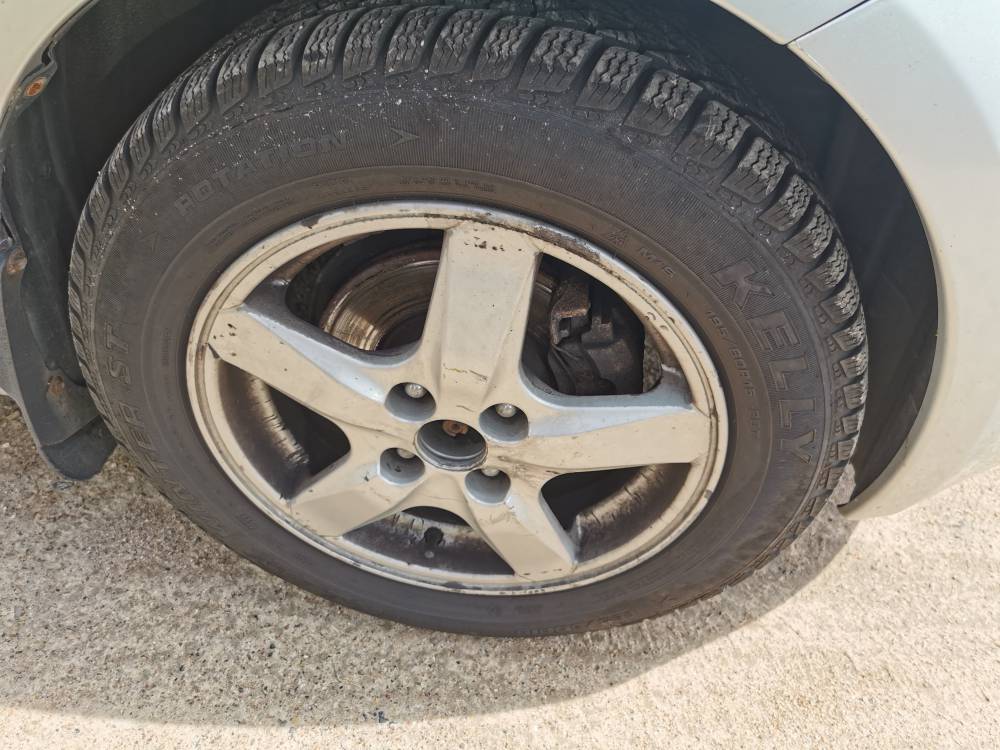 4X100 Toyota Yaris 2007 Komplet Kół Zimowych R15