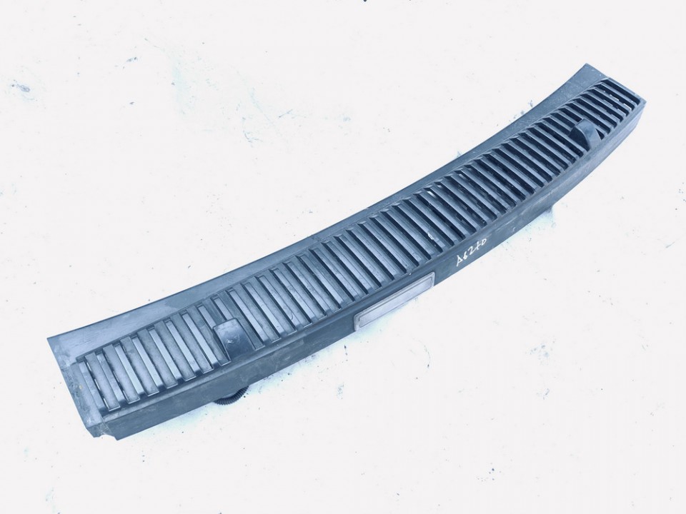 7M3853185B Volkswagen Sharan 2001 Wiper Muolding - FRONT