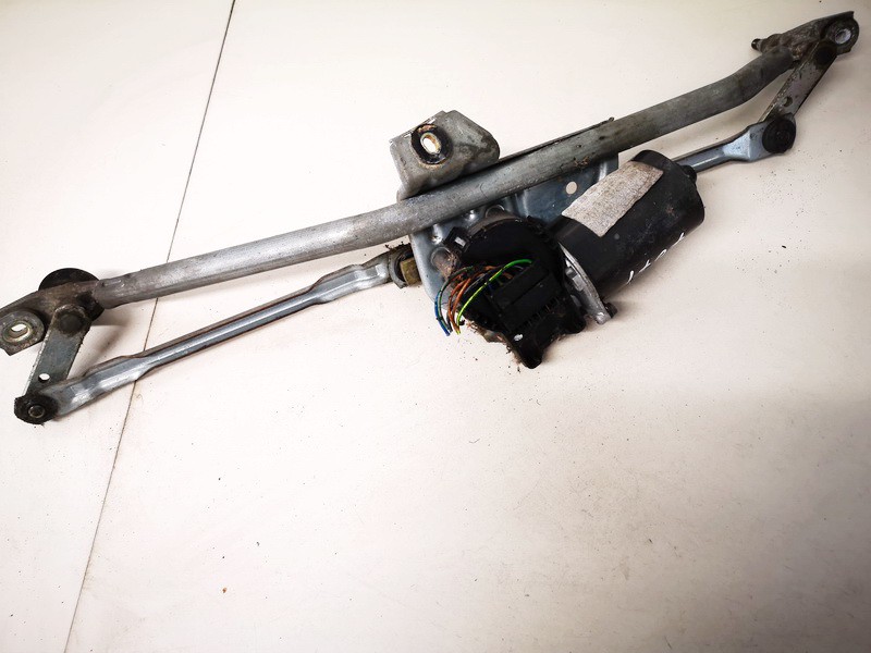 8D1955605B Volkswagen Passat 1999 Windshield Wiper Linkage - FRONT