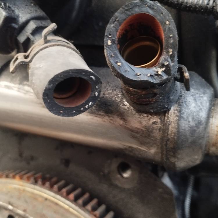 Opel Zafira 2005 EGR ausintuvas (Ismetamuju duju ausintuvas (EGR)) - Thumbnail 2