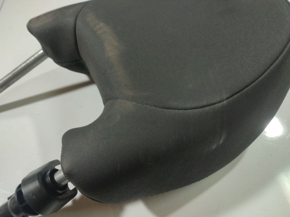 Volvo V50 2005 подголовник - Thumbnail 4