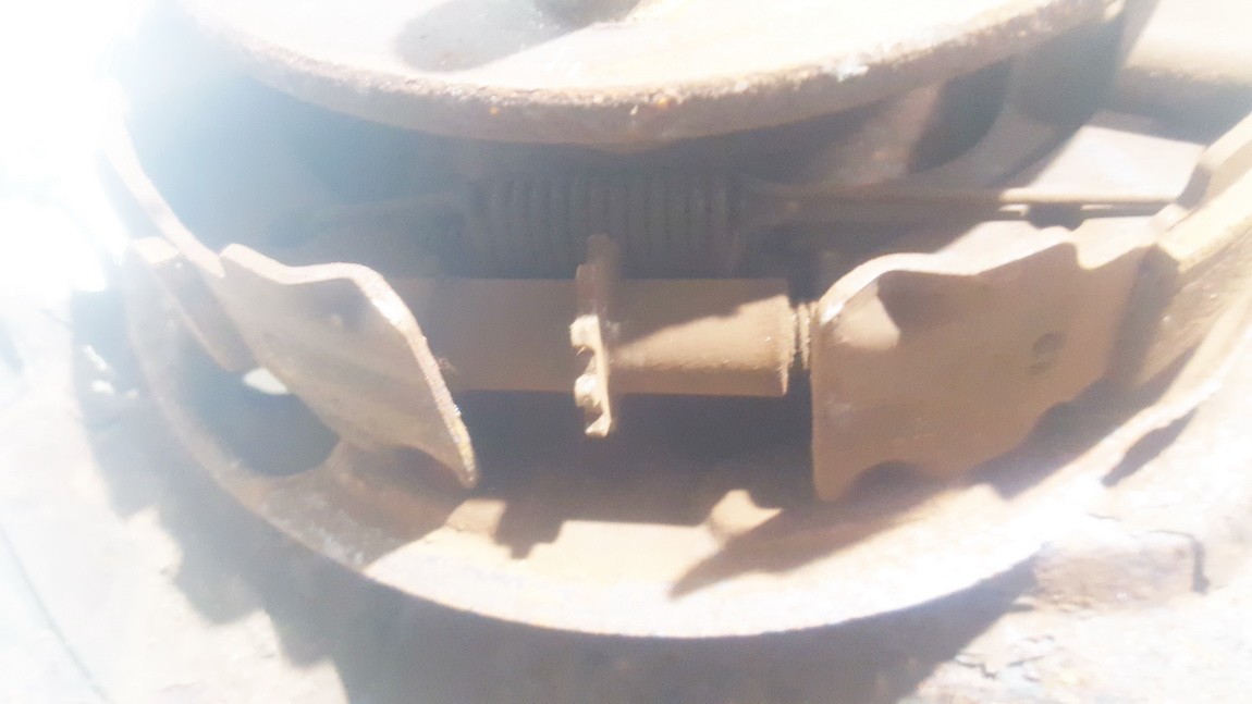 used used Handbrake kit Toyota Avensis 2005 2.0L 10EUR EIS00702987