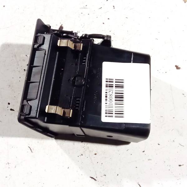 4793-002 Ford C-MAX 2003 Dash Vent (Air Vent Grille) - Thumbnail 2