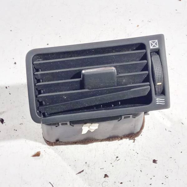 Toyota Corolla 2005 Dash Vent (Air Vent Grille)