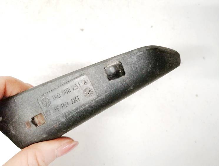 1K0882251 Skoda Octavia 2006 Salona apdare (plastmasas) - Thumbnail 3