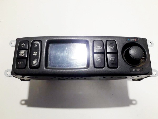 MR360372 Mitsubishi Galant 1998 Climate Control Panel (heater control switches)