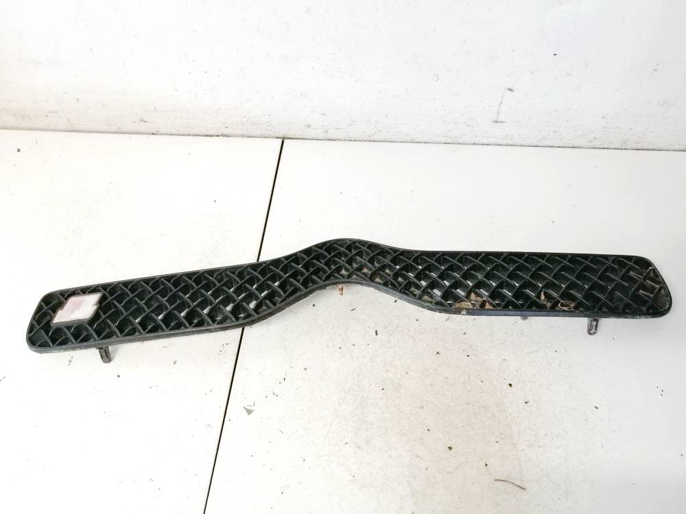 5310152080 Toyota Yaris 2003 Fronthaubengitter