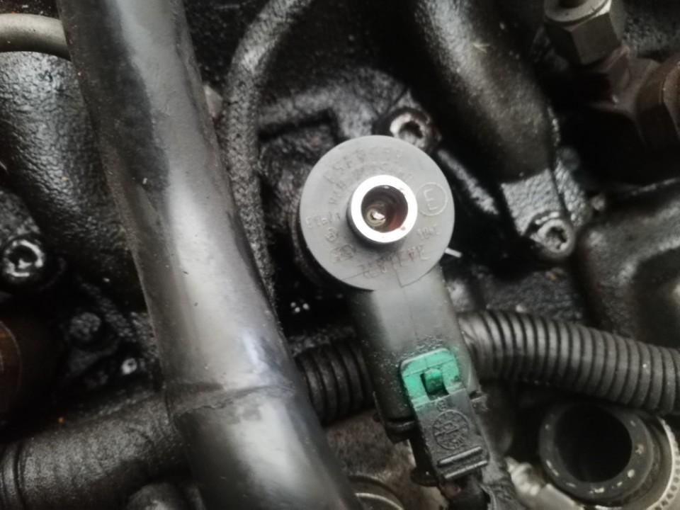 3A3187L Volvo XC 90 2004 Fuel Injector - Thumbnail 2