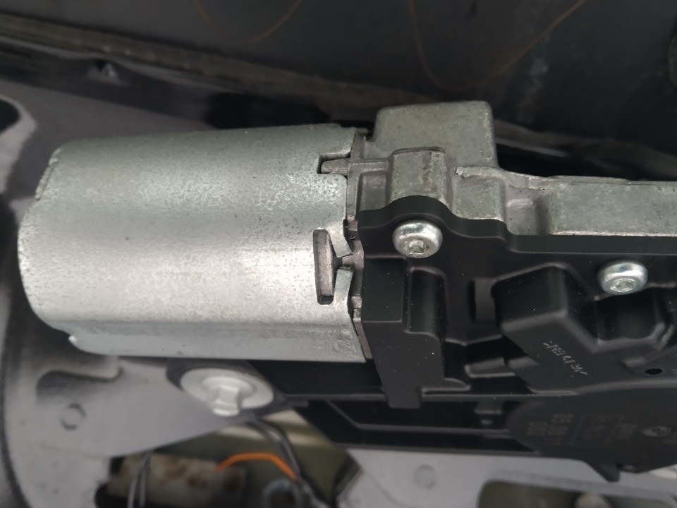 0390201822 Ford Focus 2005 Silnik wycieraczki tylnej szyby - TYLNE - Thumbnail 3