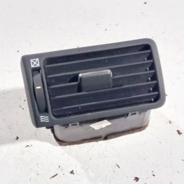 Toyota Corolla 2005 Dash Vent (Air Vent Grille)